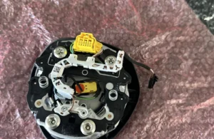 Volkswagen Golf Steering wheel airbag